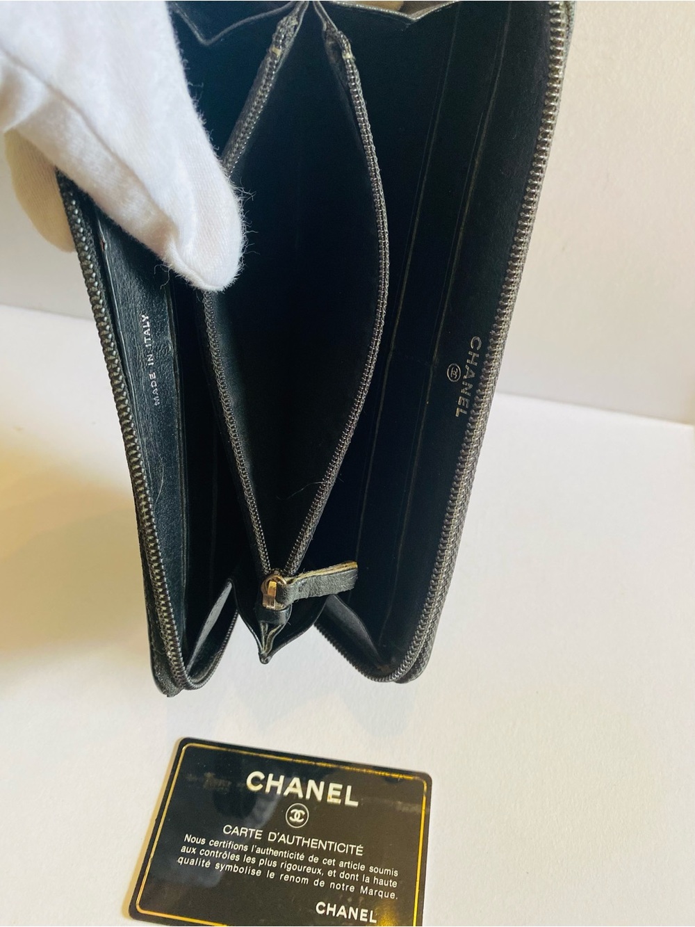 🛍️Chanel RARE Authentic & Vintage CC Jacket Motif Long Zip Around Zippy Wallet - Picture 14 of 16